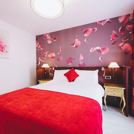 Derby Apart Hotel Alba Iulia Exteriör bild