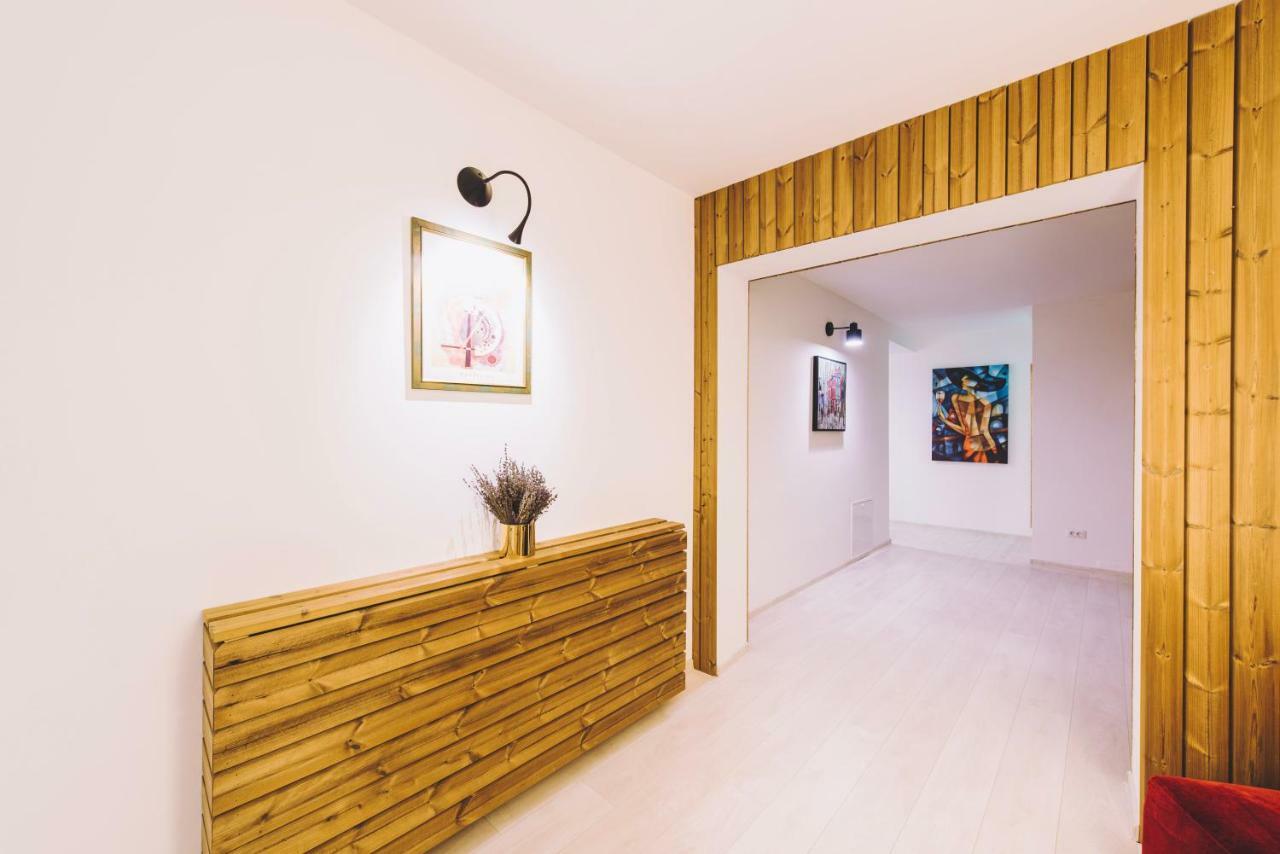 Derby Apart Hotel Alba Iulia Exteriör bild